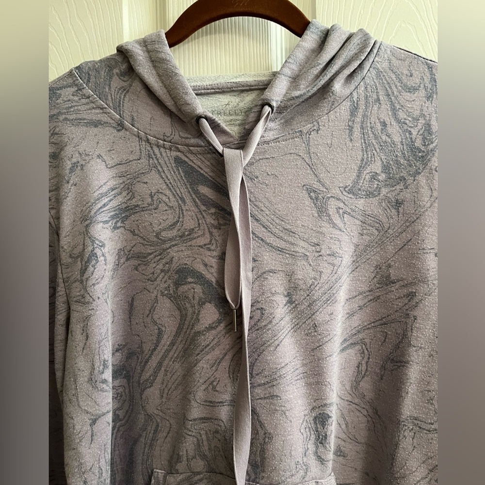 FREELY HOODIE~PURPLE~M - Picture 5 of 9